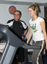 Miss Baník 2010 a sport-up.cz v posilovně hotelu Troyer