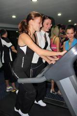 Miss Baník 2010 a sport-up.cz v posilovně hotelu Troyer